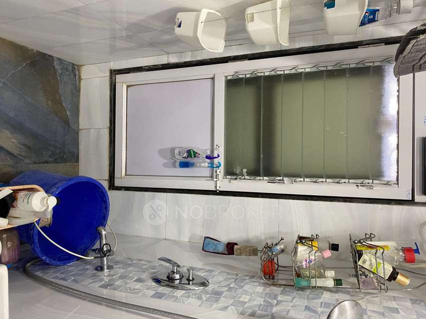 1 RK Flat In Annapurna Bhavan Chs Ltd., For Sale  In  Matunga East