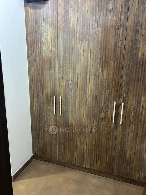 3 BHK Flat In Standalone Building  For Sale  In Dlf Phase 1