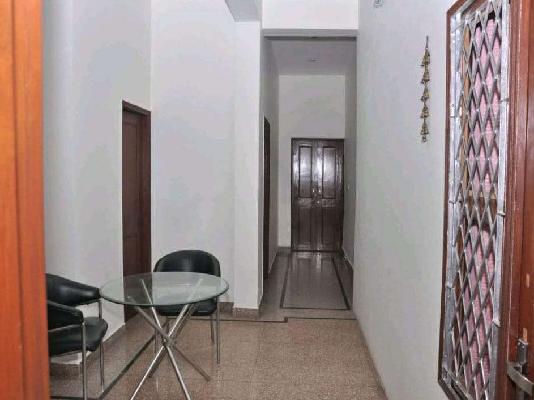 PG for Boys in  Sector 69