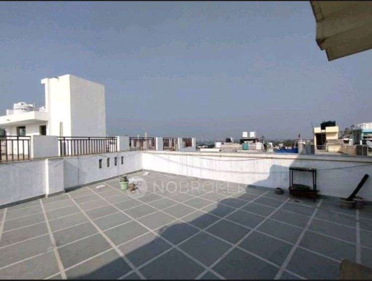 2 BHK Flat For Sale  In Inder Puri