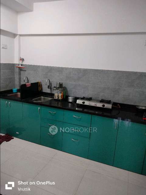 Single Room for Female In 2 BHK  In Roshan Milestone In Tathawade