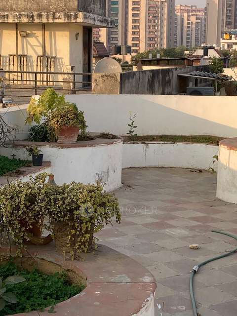 3 BHK Flat In Uppal Southend, Sector-49 For Sale  In Sector-49