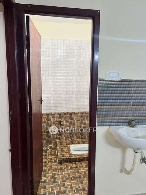 2 BHK Flat In Blessing Aishwaryam Flats For Sale  In Medavakkam