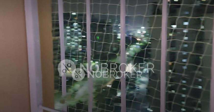 2 BHK Flat In Express Garden Apartment For Sale  In Indirapuram