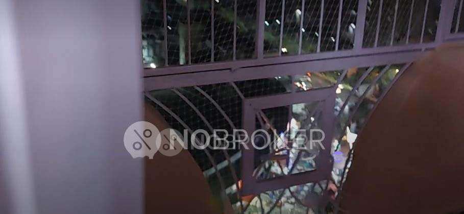 2 BHK Flat In Express Garden Apartment For Sale  In Indirapuram