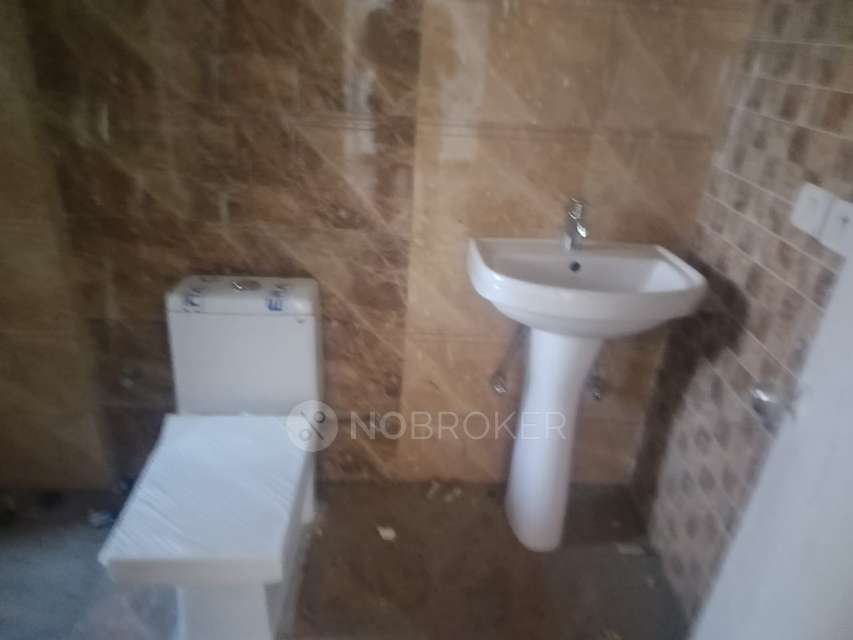 2 BHK Flat In Prateek Grand City For Sale  In Siddhartha Vihar