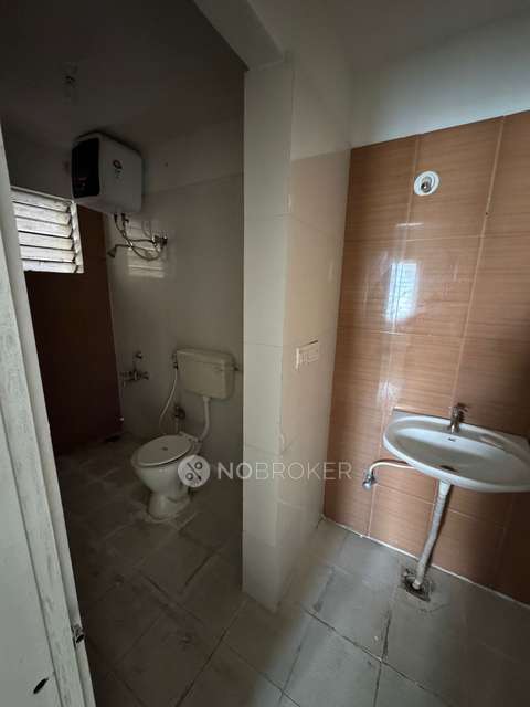 2 BHK Flat In Hill View Apartments Rajarajeshwari Nagar For Sale  In 48, 80 Fort Rd