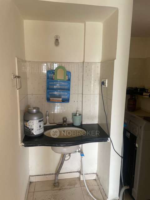 Single Room for Male In 2 BHK  In Swarganga Society In Pimpri-chinchwad