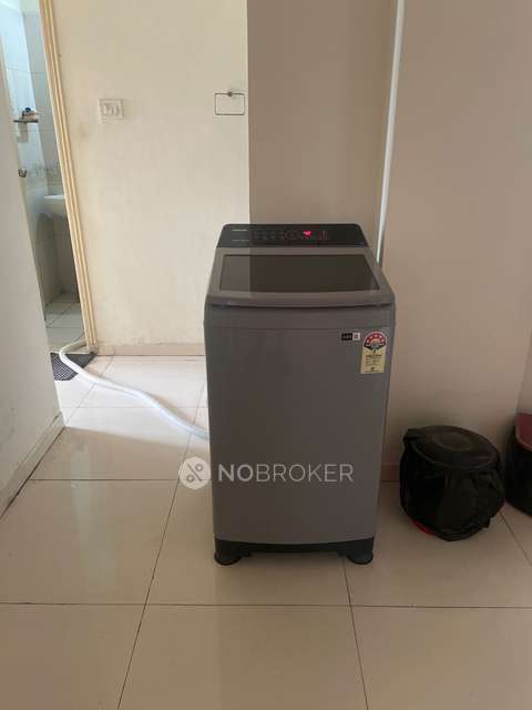 Single Room for Male In 2 BHK  In Swarganga Society In Pimpri-chinchwad