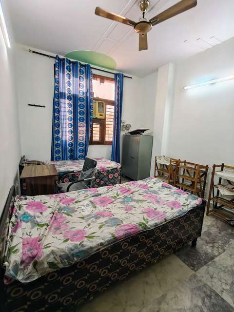 PG for Girls in Shalimar Bagh