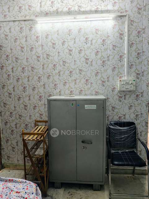 PG for Girls in Shalimar Bagh