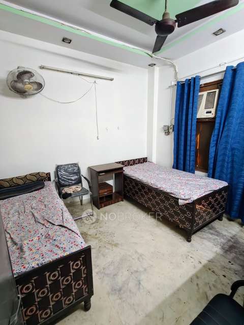 PG for Girls in Shalimar Bagh