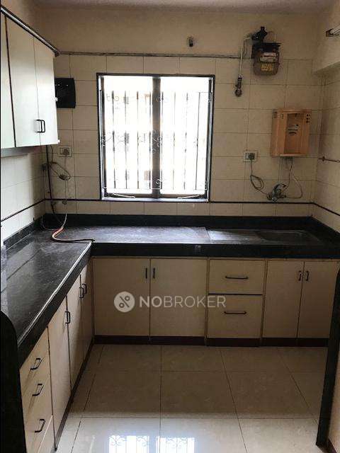 2 BHK Flat In Radha Mukund Chs For Sale  In Dahisar West