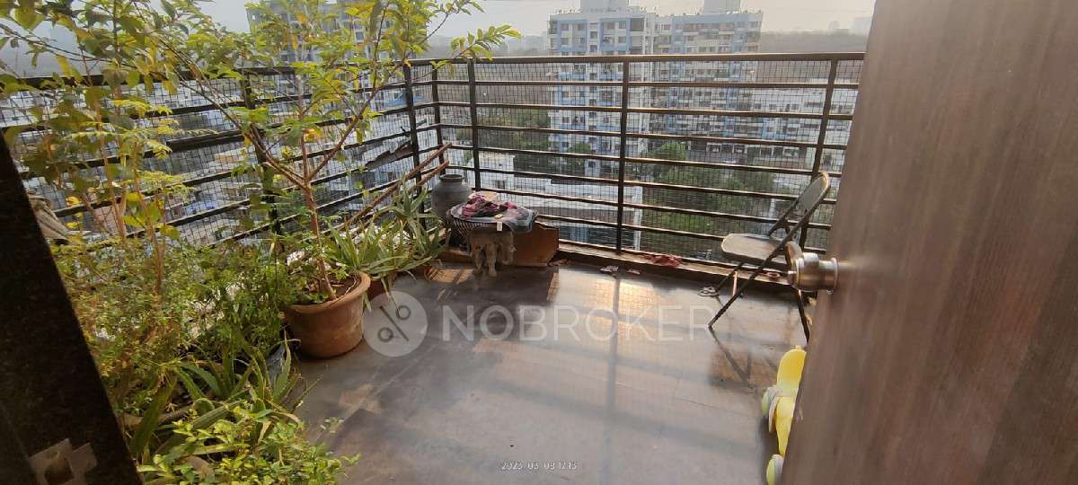 2 BHK Flat In Dynamic Linea For Sale  In Hadapsar