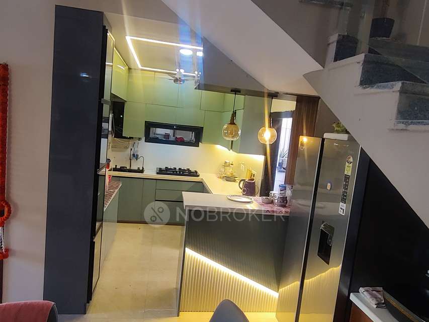 4+ BHK House For Sale  In Children Park