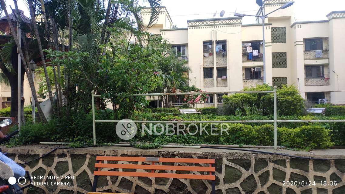 1 BHK Flat In Swastik Park For Sale  In Thane West