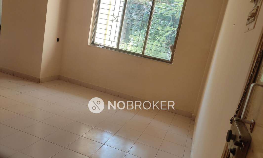 1 BHK Flat In Swastik Park For Sale  In Thane West