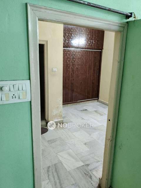 4+ BHK Flat In Standalone Building  For Sale  In Moti Nagar