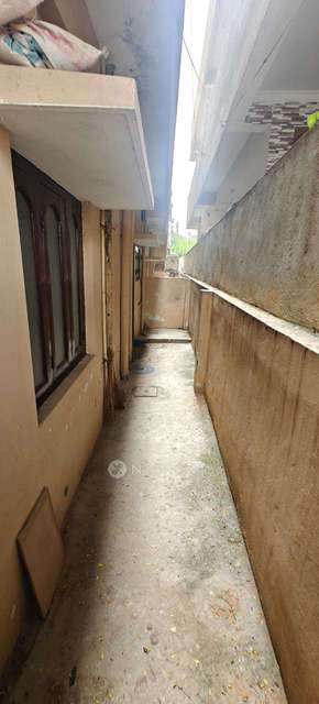 2 BHK Flat In Sri Mallikarjun Nilayam For Sale  In Yapral