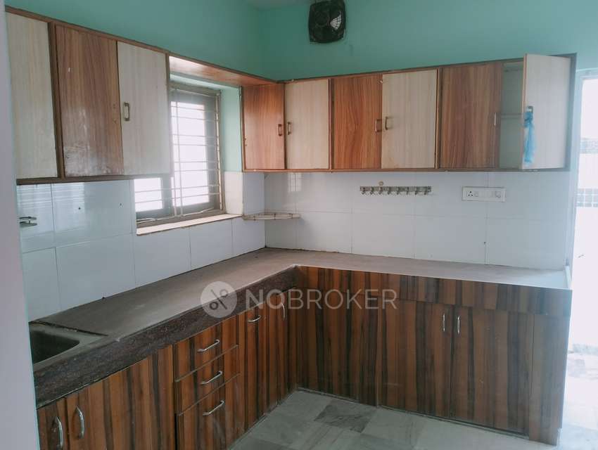 2 BHK Flat In Sprinteq Icon Seven For Sale  In Puppalguda, Ranga Reddy