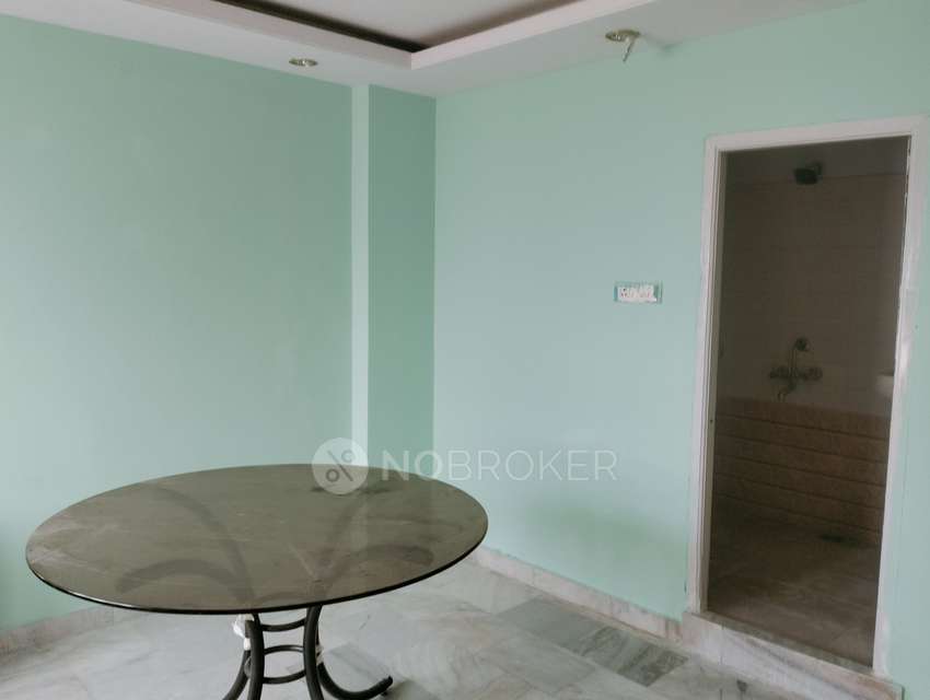 2 BHK Flat In Sprinteq Icon Seven For Sale  In Puppalguda, Ranga Reddy