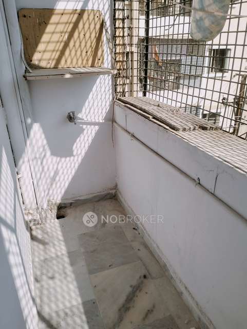 2 BHK Flat In Sprinteq Icon Seven For Sale  In Puppalguda, Ranga Reddy