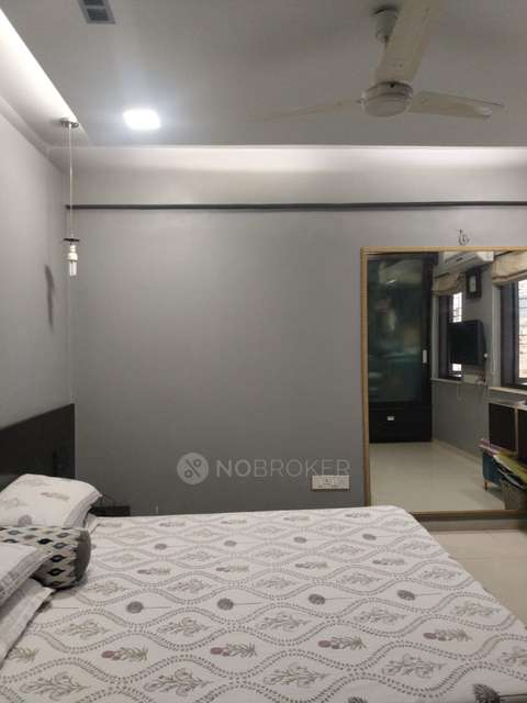 2 BHK Flat In Bharat Apartments For Sale  In Lallubhai Park Road