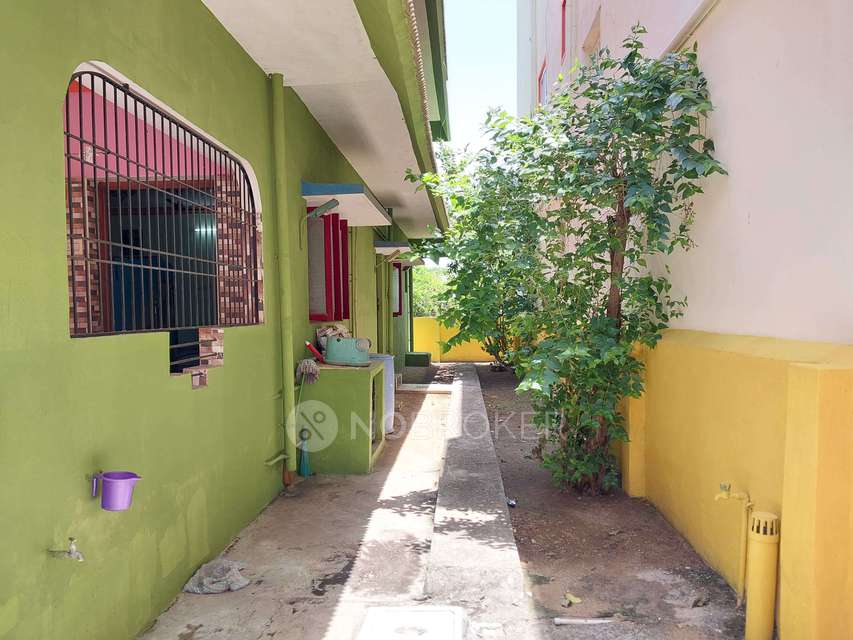4+ BHK House For Sale  In Tharapakkam