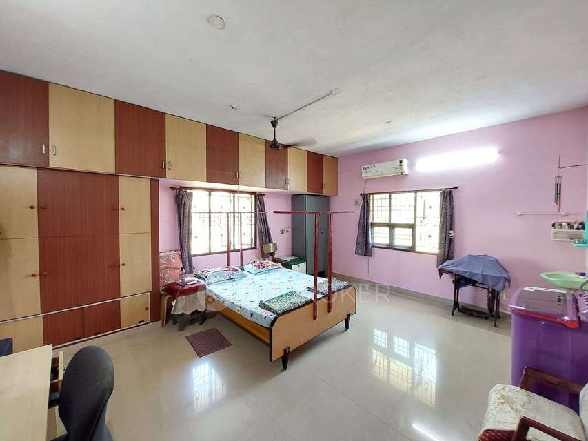 4+ BHK House For Sale  In Tharapakkam