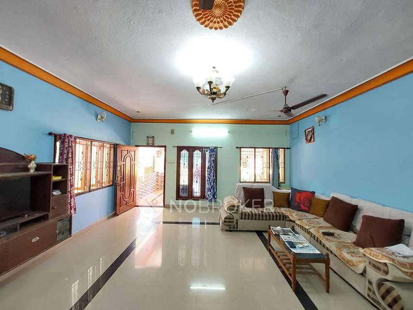 4+ BHK House For Sale  In Tharapakkam
