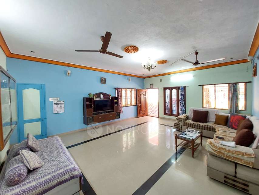 4+ BHK House For Sale  In Tharapakkam