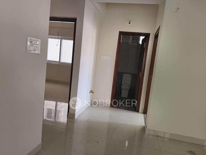 2 BHK Flat In Hpr Lakefront For Sale  In Hafeezpet