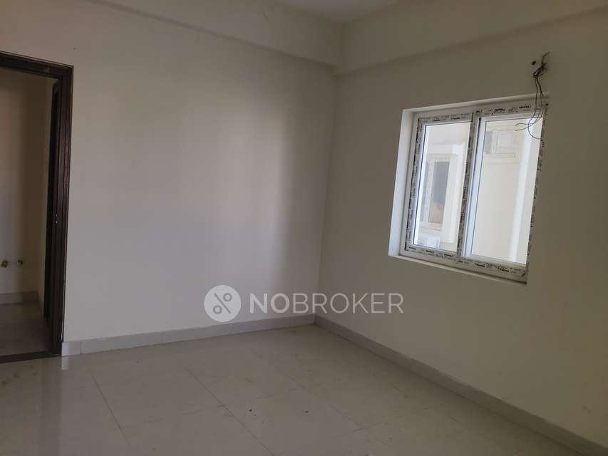 2 BHK Flat In Hpr Lakefront For Sale  In Hafeezpet