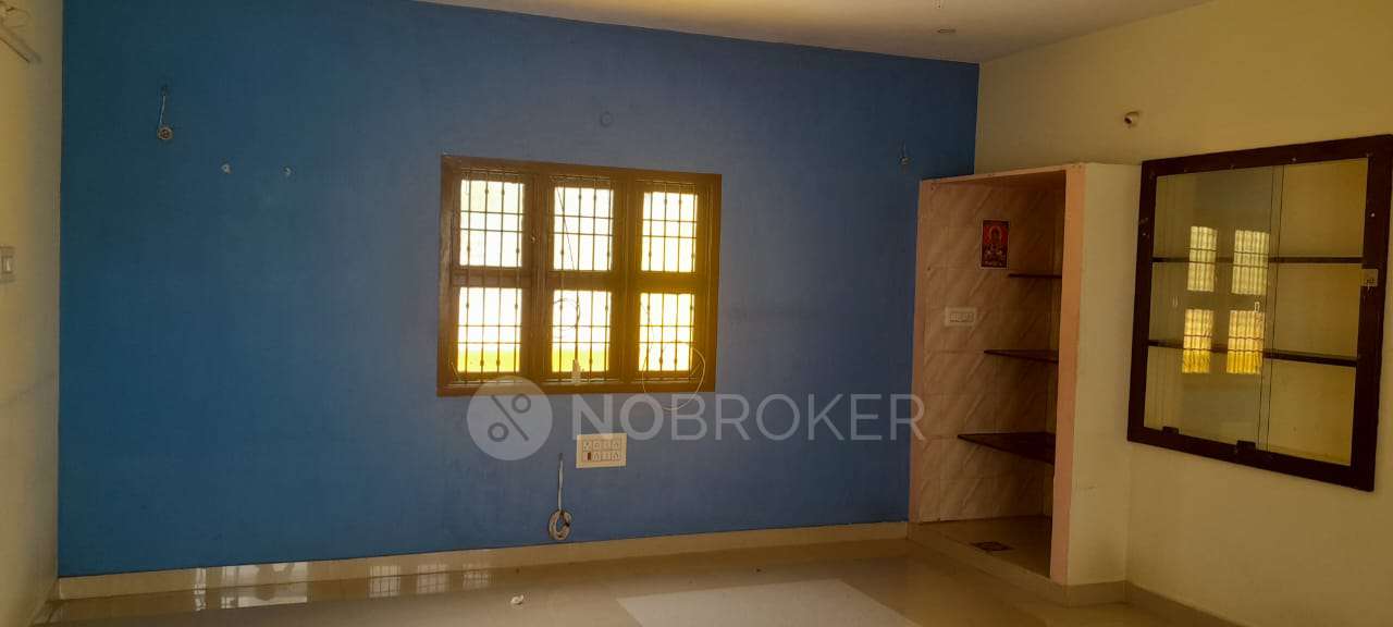 2 BHK House for Rent  In Selaiyur