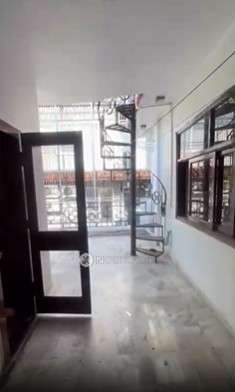 2 BHK Flat for Rent  In Sector 56