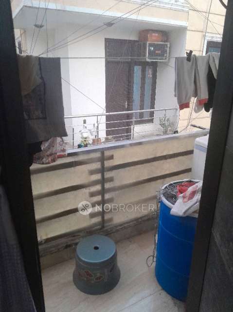 1 BHK Flat In Sharma Bulding For Sale  In Chattarpur Extension, Chhatarpur