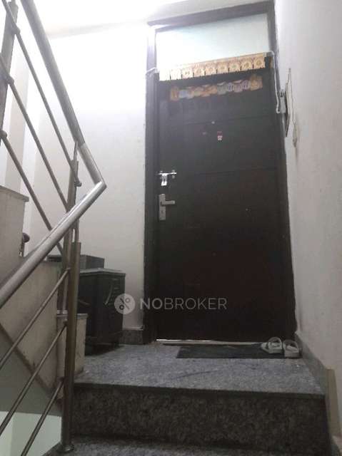 1 BHK Flat In Sharma Bulding For Sale  In Chattarpur Extension, Chhatarpur