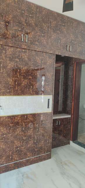 4+ BHK Flat For Sale  In Singasandra