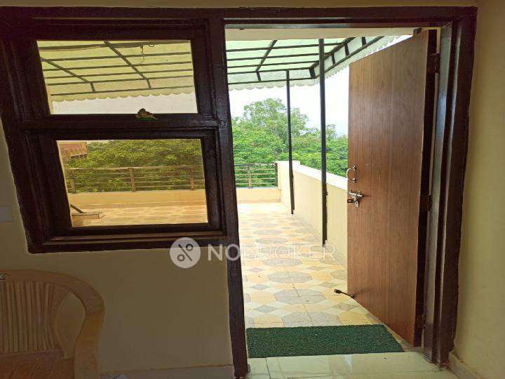 2 BHK Flat For Sale  In Janakpuri