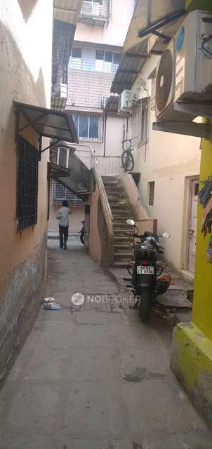 Shared Room for Female In 1 RK  In Andheri East