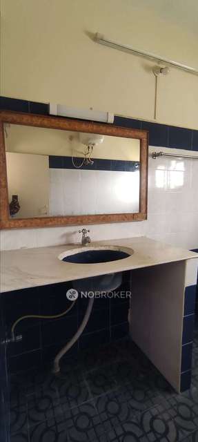 4 BHK Flat For Sale  In  Sanjayanagara, 