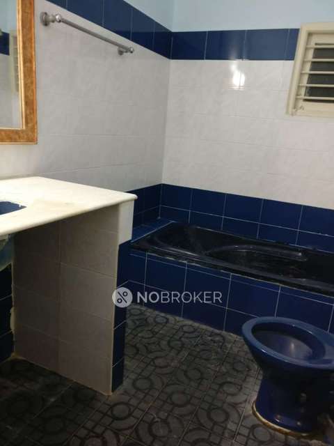 4 BHK Flat For Sale  In  Sanjayanagara, 