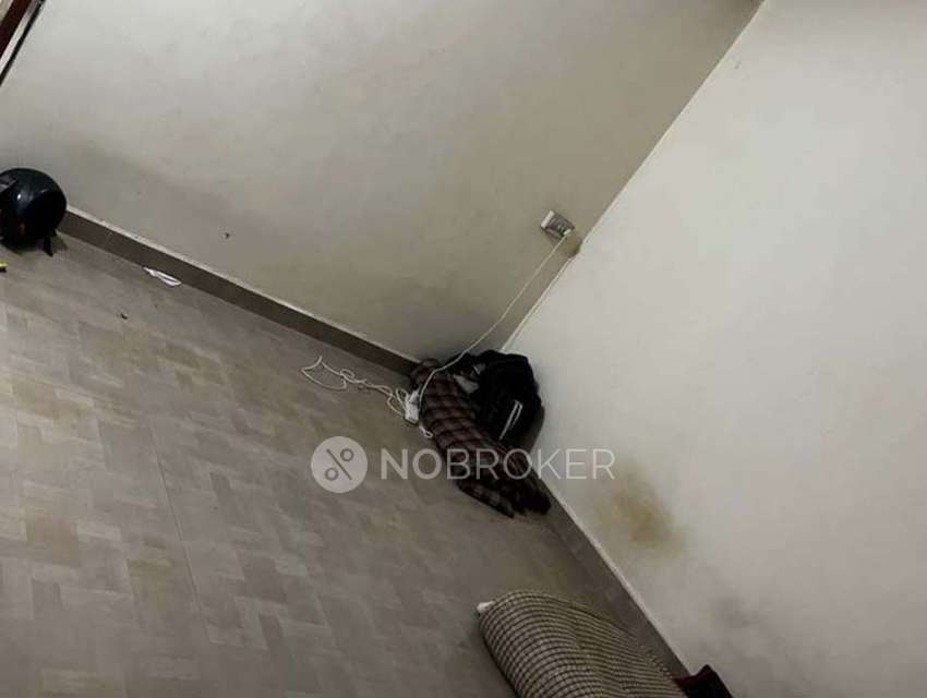 Shared Room for Male In 1 BHK  In Kharadi