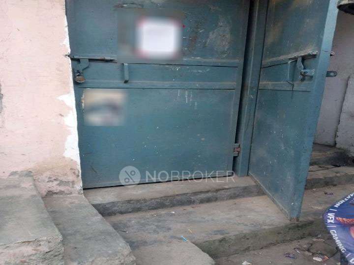 Godown/Warehouse in Sangam Vihar, Delhi for Rent 