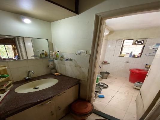 3 BHK Flat In Sarjae Appt Gururaj Housing Society For Sale  In Kothrud