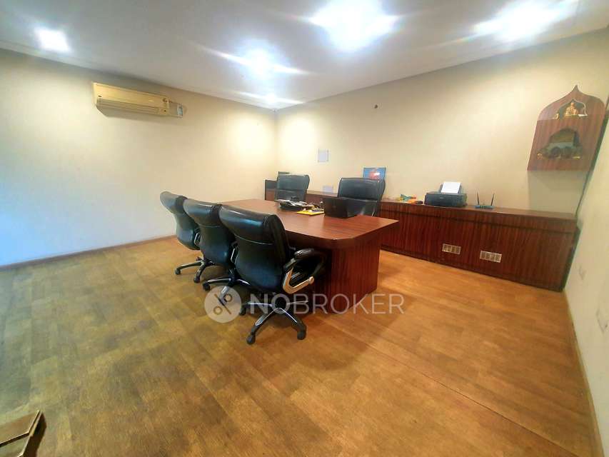 Industrial Building in Trans Delhi Signature City, Ghaziabad for Rent 