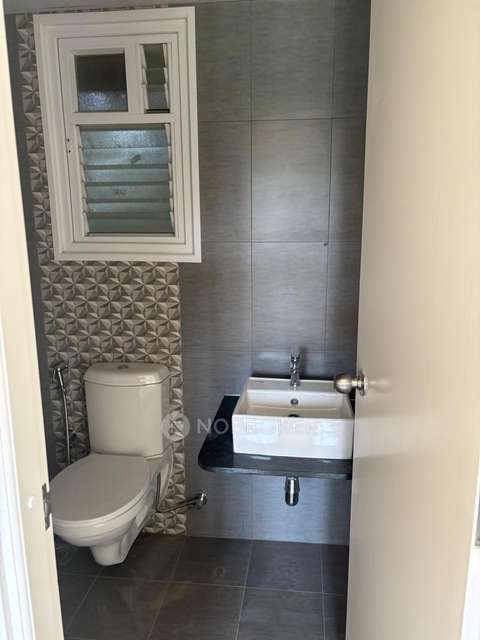 2 BHK Flat In Tvs Emerald Jardin, Singasandra For Sale  In Singasandra