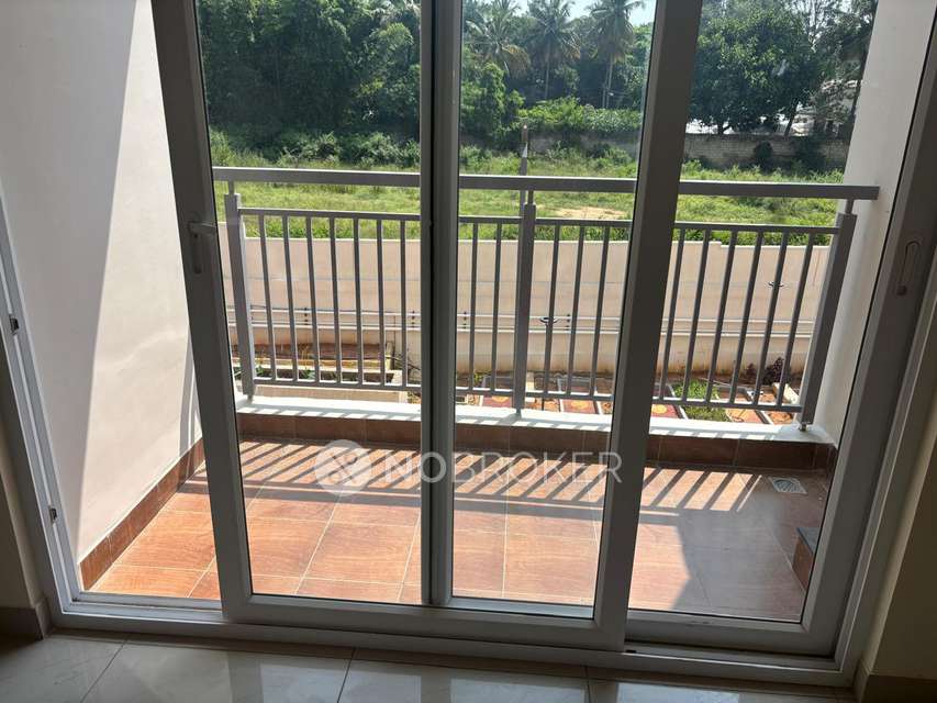 2 BHK Flat In Tvs Emerald Jardin, Singasandra For Sale  In Singasandra