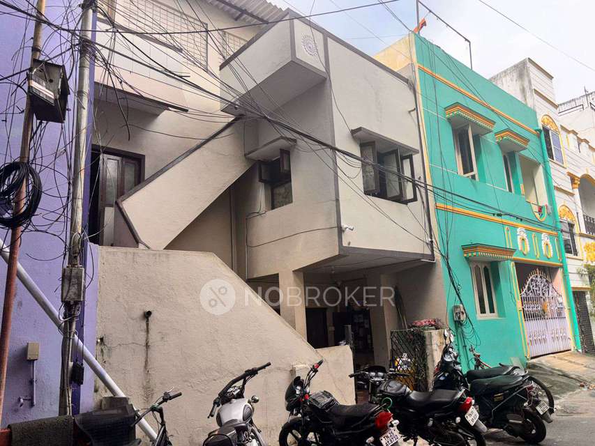 PG for Boys in Anna Nagar