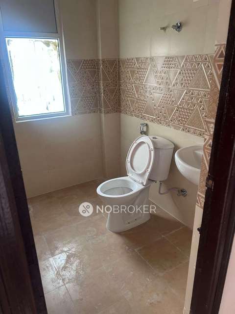 3 BHK Flat In Amprapali Golf Homes For Sale  In Amrapali Golf Homes